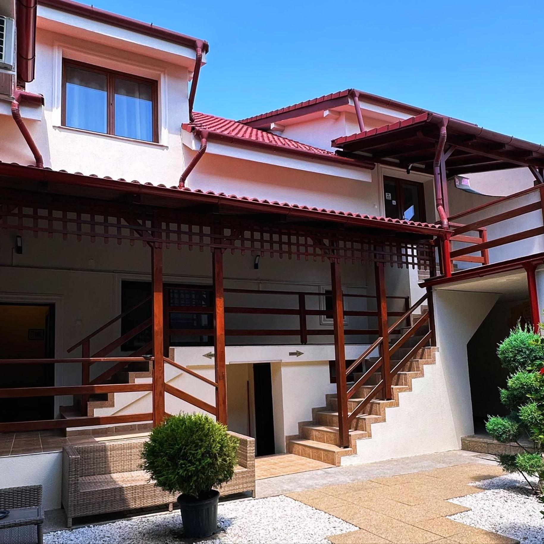 Dortin Arad Exterior foto